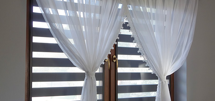 jaki kolor rolet pasuje do brązowych okien