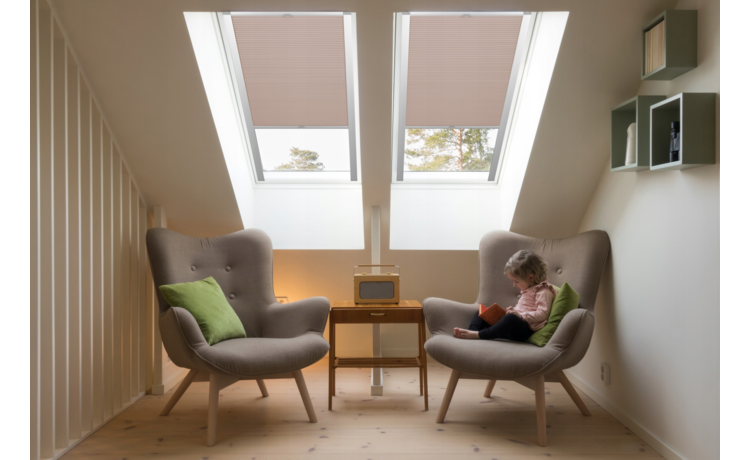 PLISA DACHOWA PLASTER MIODU DO OKNA VELUX MK06 TKANINA RÓŻ PROFIL SREBRNY ANODA
