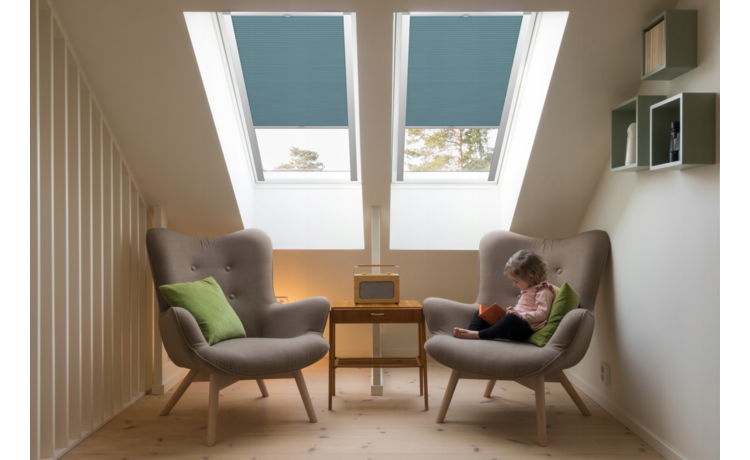 PLISA DACHOWA PLASTER MIODU DO OKNA VELUX MK08 TKANINA BŁĘKIT PROFIL SREBRNY ANODA